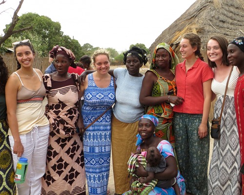 Students with women's co-op in Toubacouta 