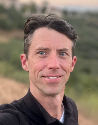 Headshot of Ian Read