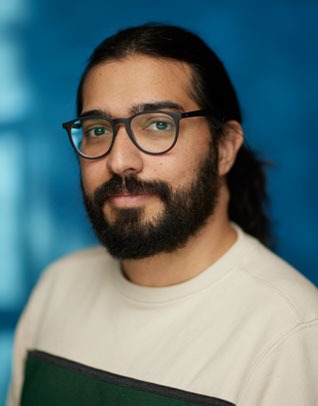Headshot of Hesam Abedini