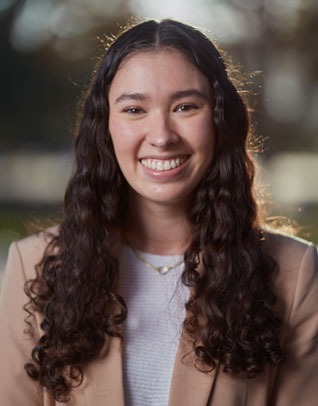 Headshot of Jenica Blohm