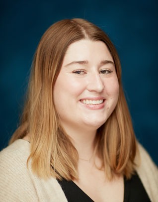 Headshot of Lindsey Laughlin