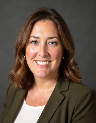 Headshot of Carin Rodgers Bronstein