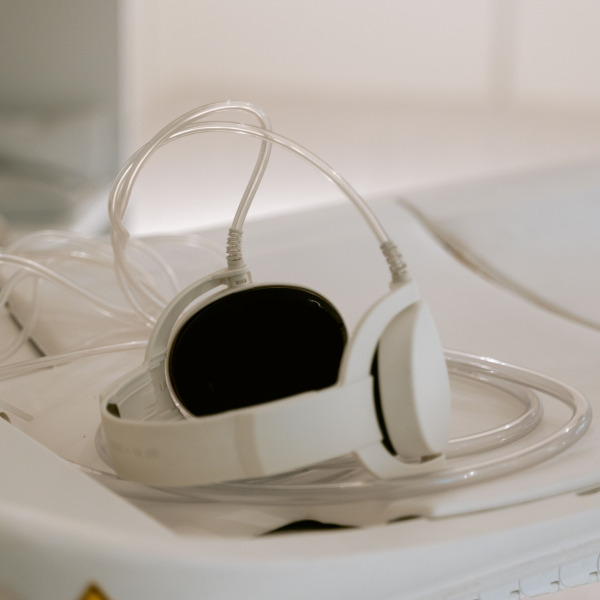 A photo of an audiometer