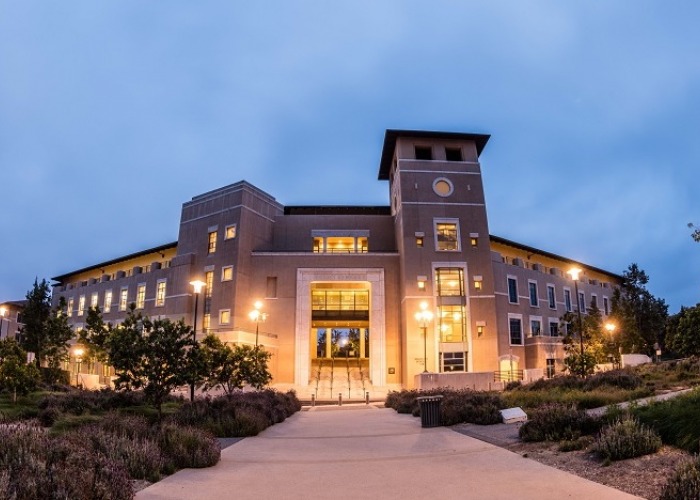 Exterior image of Ikeda Library.