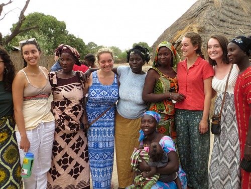 Students with women's co-op in Toubacouta