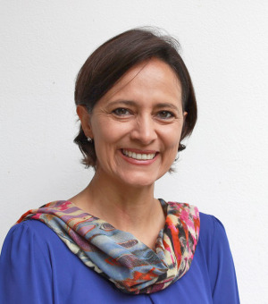 Headshot of Mirian Vilela