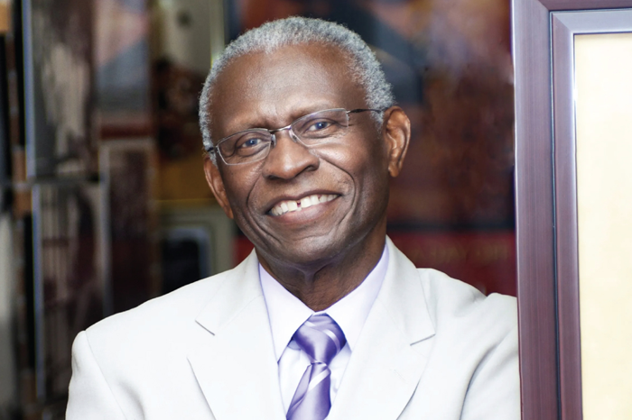Dr Carter Headshot