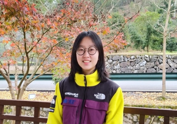 A photo of Yixin