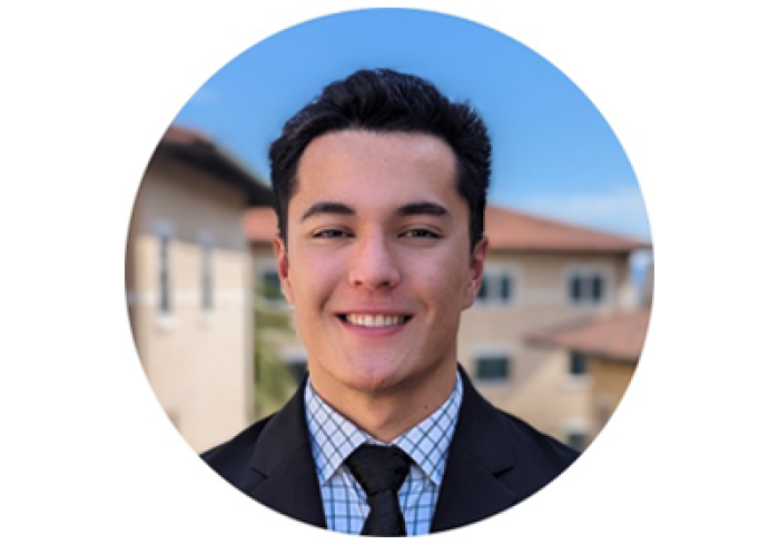 Zachary Holt Headshot