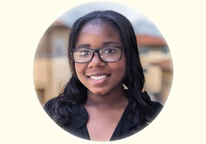 Headshot of Kiarra Hoes