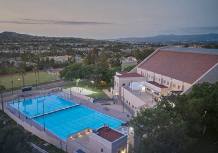 Aerial shot of pool, recreation center, and athletic facilities on SUA's campus.