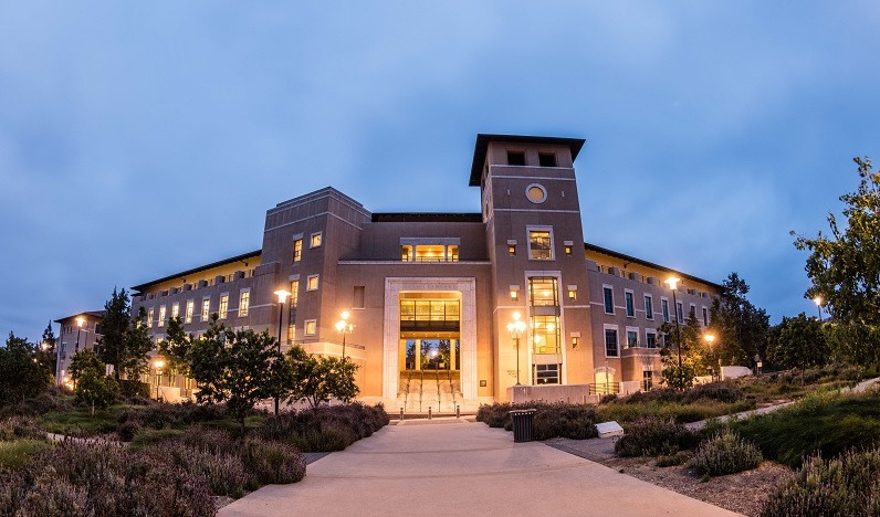 Exterior image of Ikeda Library.