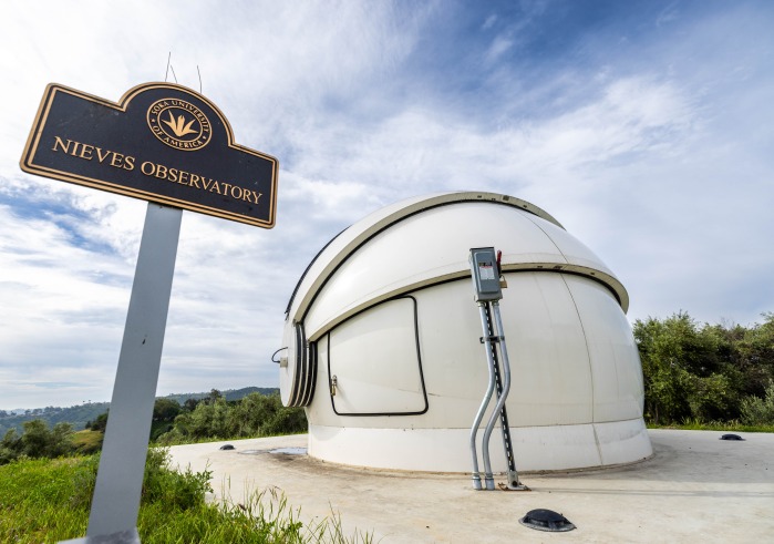Exterior photo of Nieves Observatory on SUA's Campus