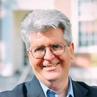 Headshot of Dr Reimers